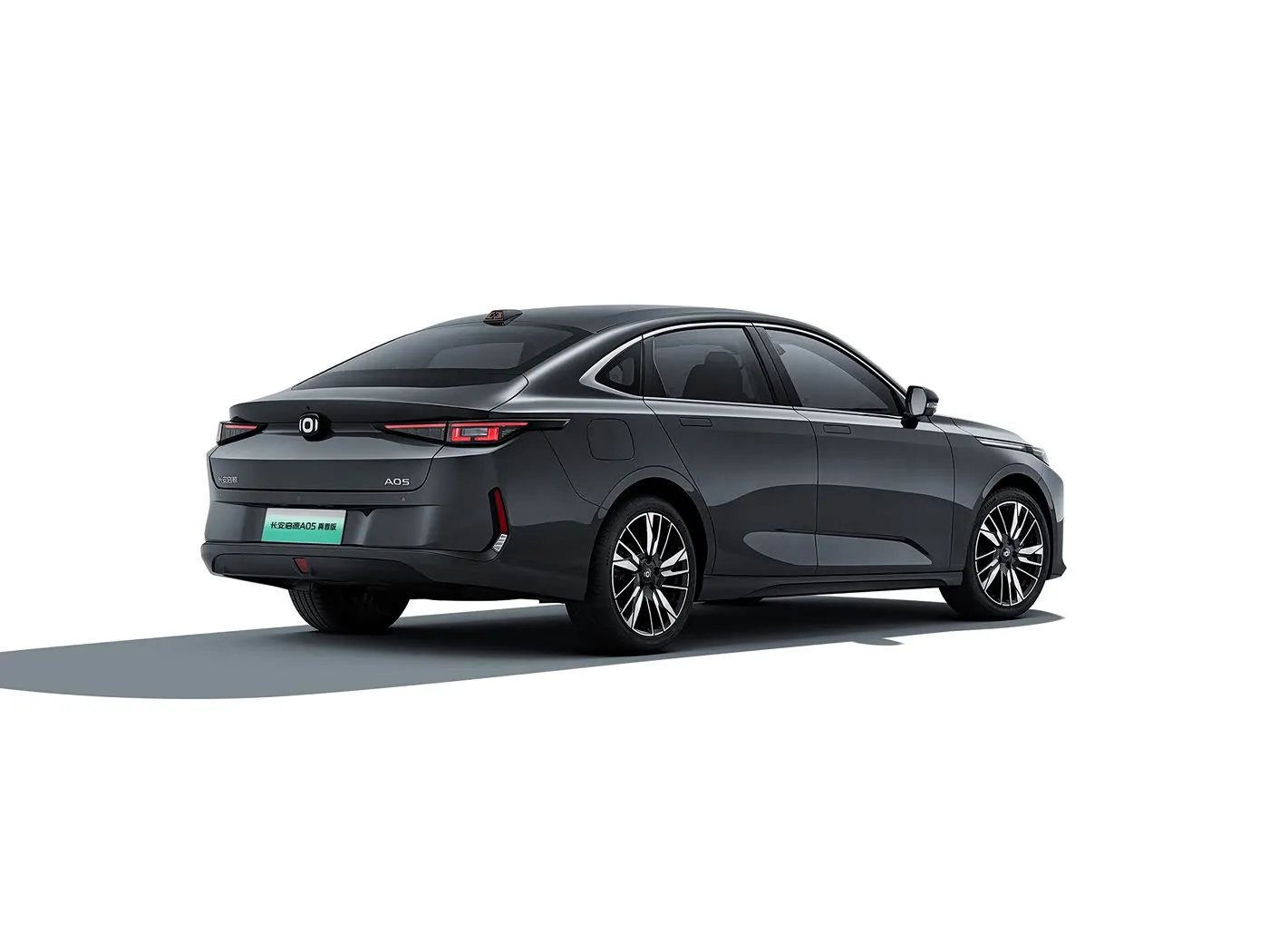 長安 Qiyuan A05 コンパクト EV カー新エネルギー車急速充電ハイブリッド EV モーター左ステアリング
