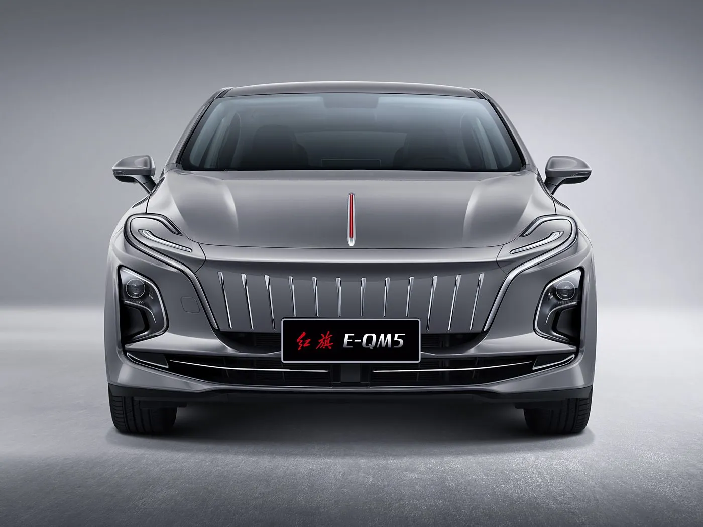 Honqi E-QM5 広々とした EV セダン ロングホイールベース 長距離純粋電気新エネルギー車