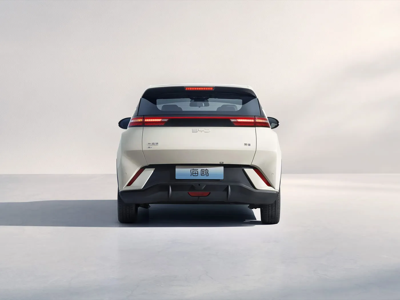 BYD Seagull EV ハッチバック ミニ スマート SUV 前輪駆動、リアカメラ付き、リチウムを搭載した新エネルギー車ホットセール