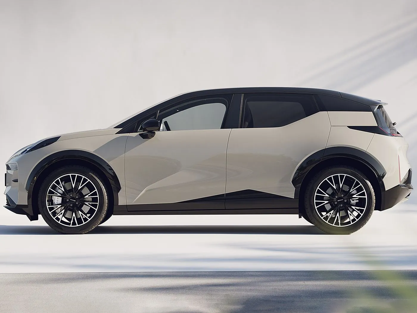 価格に見合った最高の SUV Zeekr X 電気新エネルギー車 時速 190 km の速度に対応 予算内で多用途なパフォーマンス