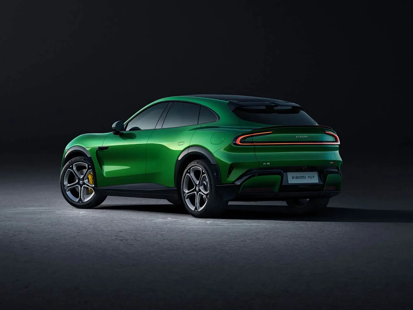 ホットセール XIAOMI YU7 新エネルギー車 EV SUV 長距離ホイールベース 5 席インチ画面