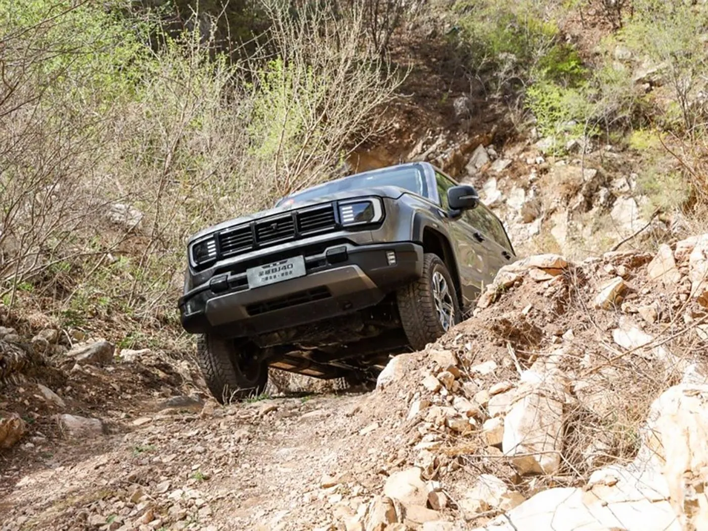 北京オフロード BJ40 コンパクト SUV 4WD、85L タンク & パノラマカメラロングホイールベース