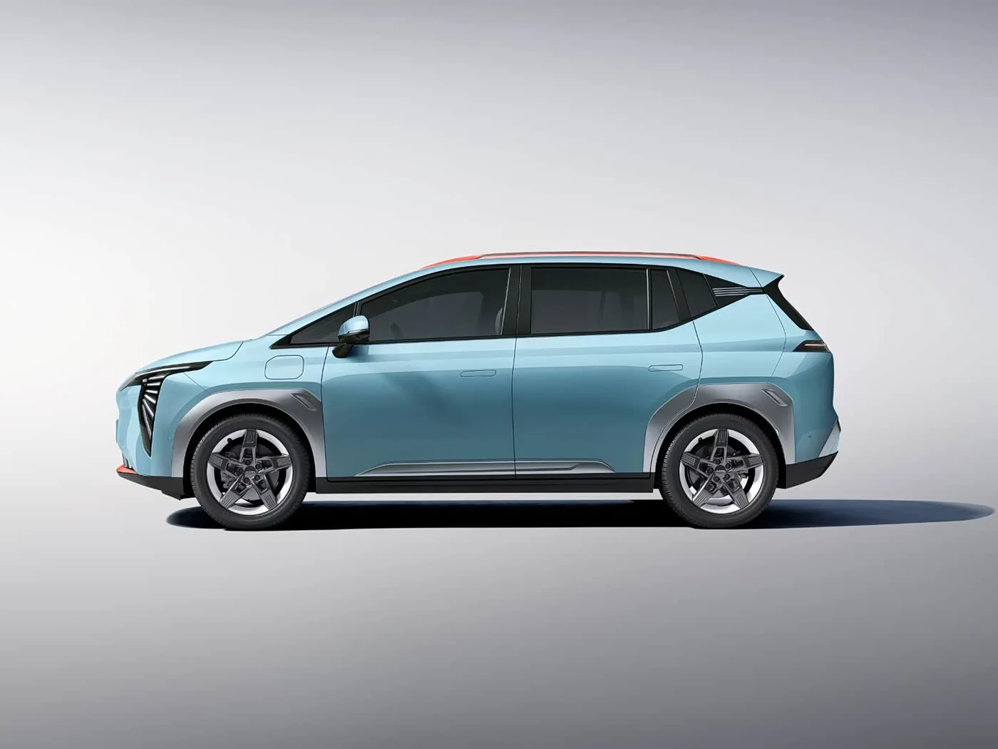 GAC Aion Y Plus 電気自動車スマート運転バージョン 5 ドア 5 シート EV SUV 150Kw 新エネルギー車販売