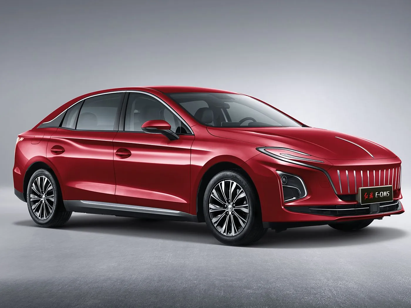Honqi E-QM5 広々とした EV セダン ロングホイールベース 長距離純粋電気新エネルギー車
