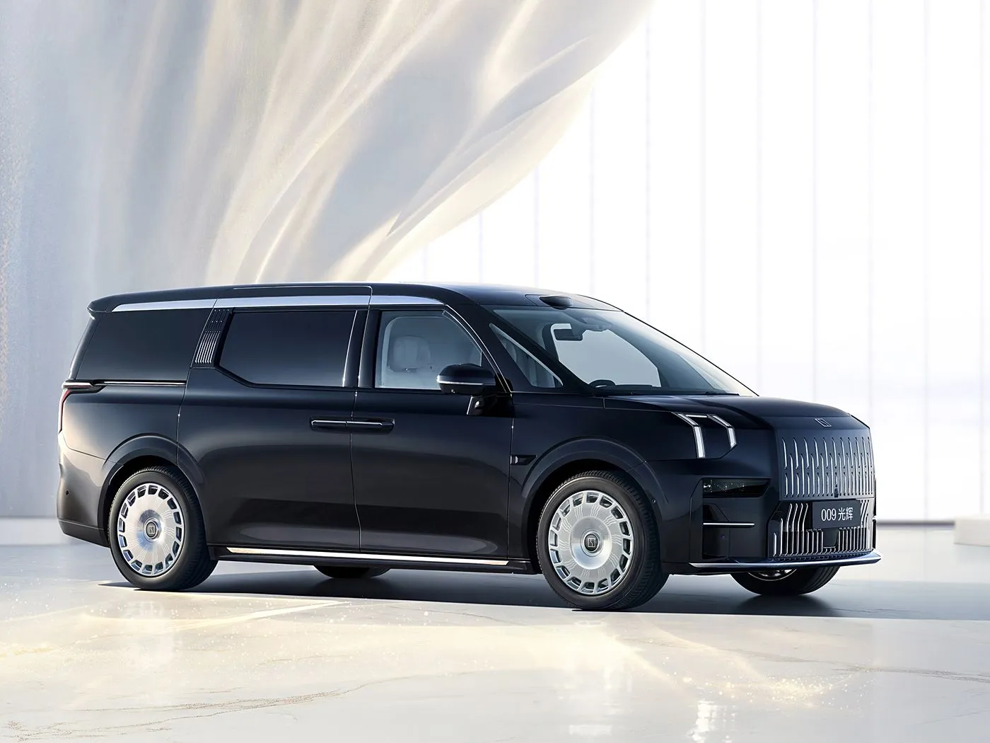 ZEEKR 009 高級大型 MPV 新エネルギー純電気超長距離リムジンハイプロファイル超高級 EV 車リチウム