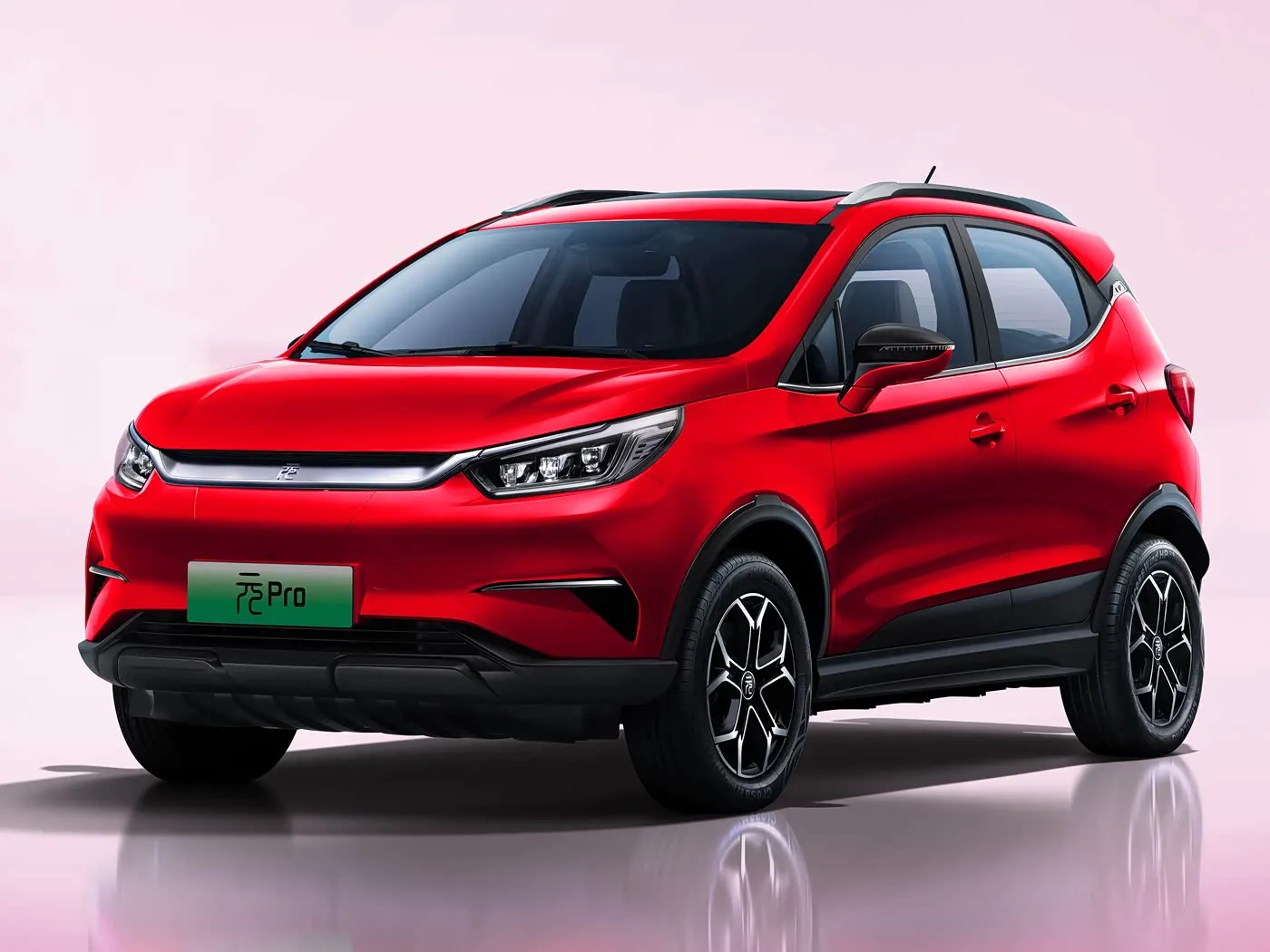 BYD Yuan Pro 高級電動 SUV 航続距離 320KM 都市走行向けの高度な機能 新エネルギー車