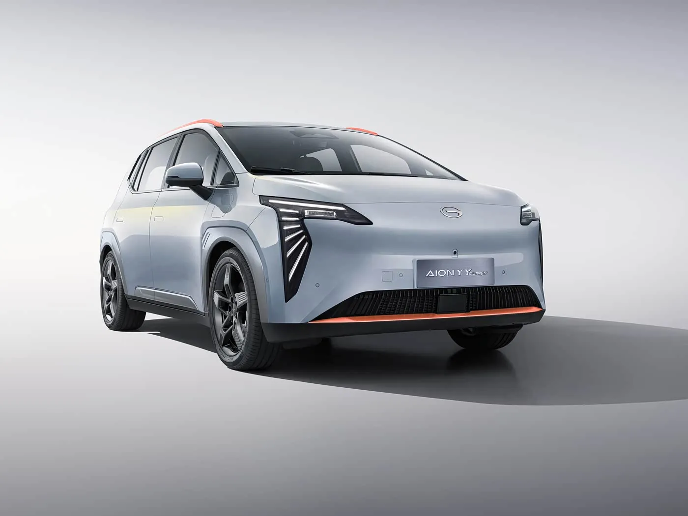 GAC Aion Y Plus 電気自動車スマート運転バージョン 5 ドア 5 シート EV SUV 150Kw 新エネルギー車販売