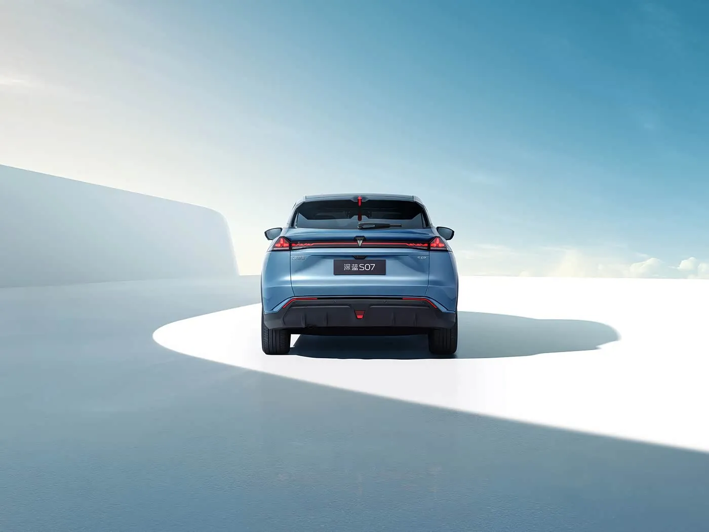 Deepal S07 新エネルギー車 プレミアム SUV 長距離走行/EV 長距離 ホイールベース 5 席 インチスクリーン