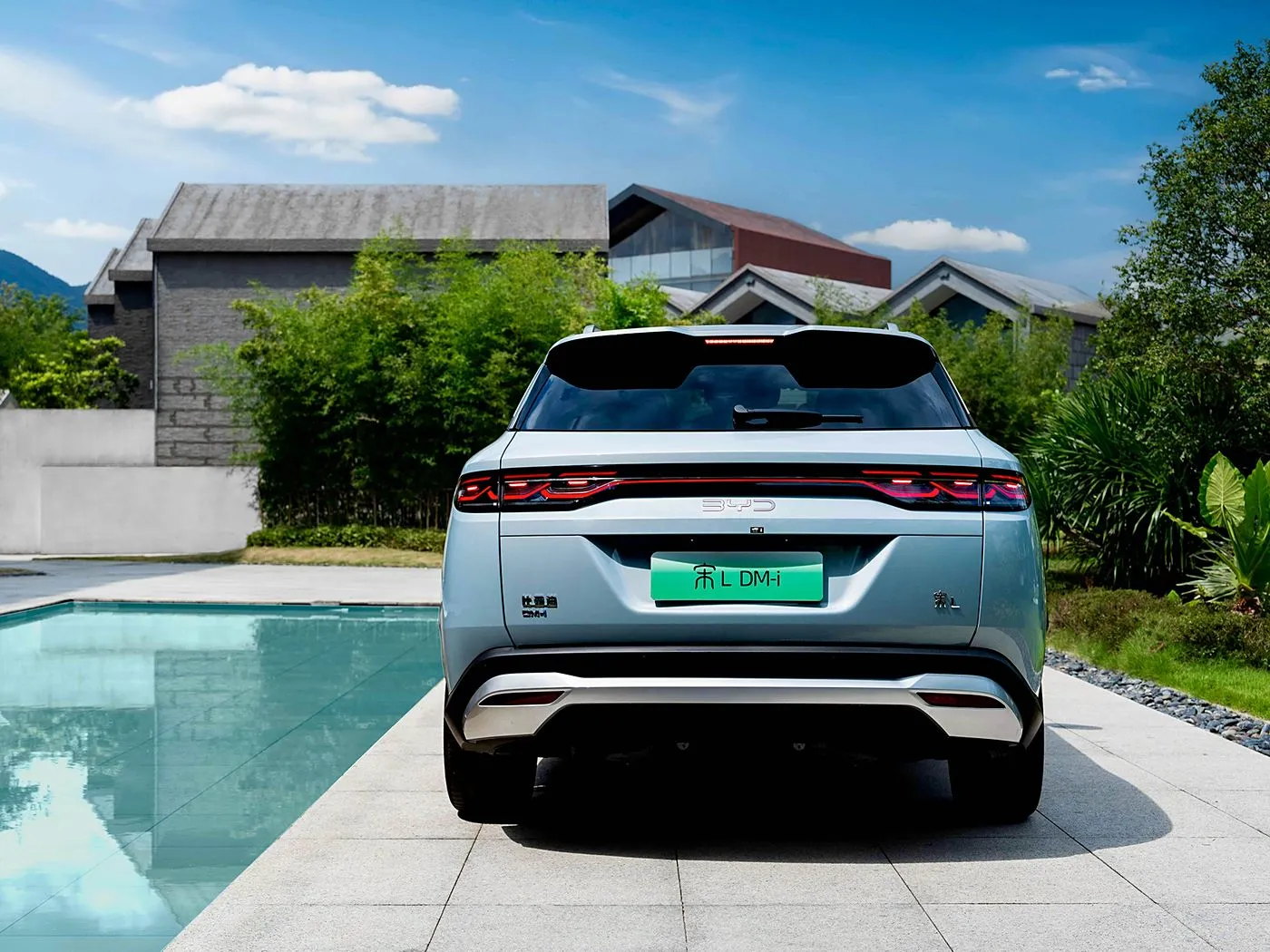 BYD Song L DM-i コンパクト PHEV SUV 長距離高速新エネルギー車 DiPilot 2.0 シートヒーター 360° パノラマ カメラ
