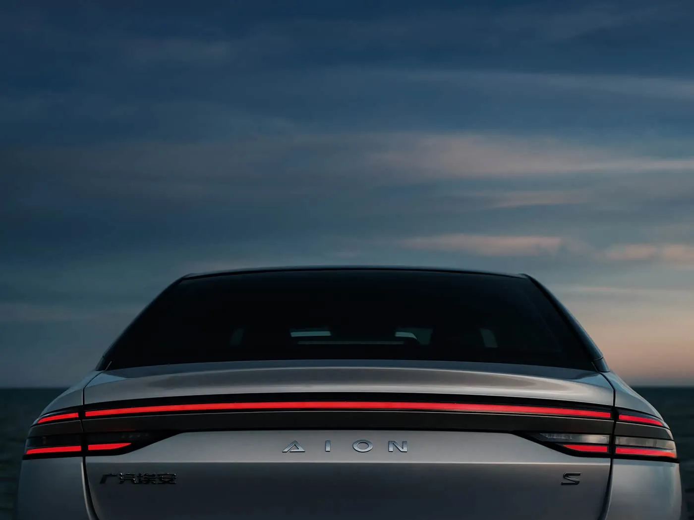 AION RT 電動 SUV 左ハンドル高速 EV オートギアボックスハイブリッドミニレベルセダン新エネルギー車大人用