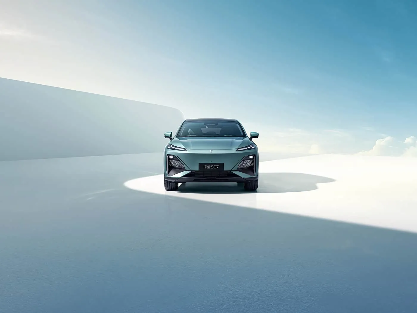 Deepal S07 新エネルギー車 プレミアム SUV 長距離走行/EV 長距離 ホイールベース 5 席 インチスクリーン