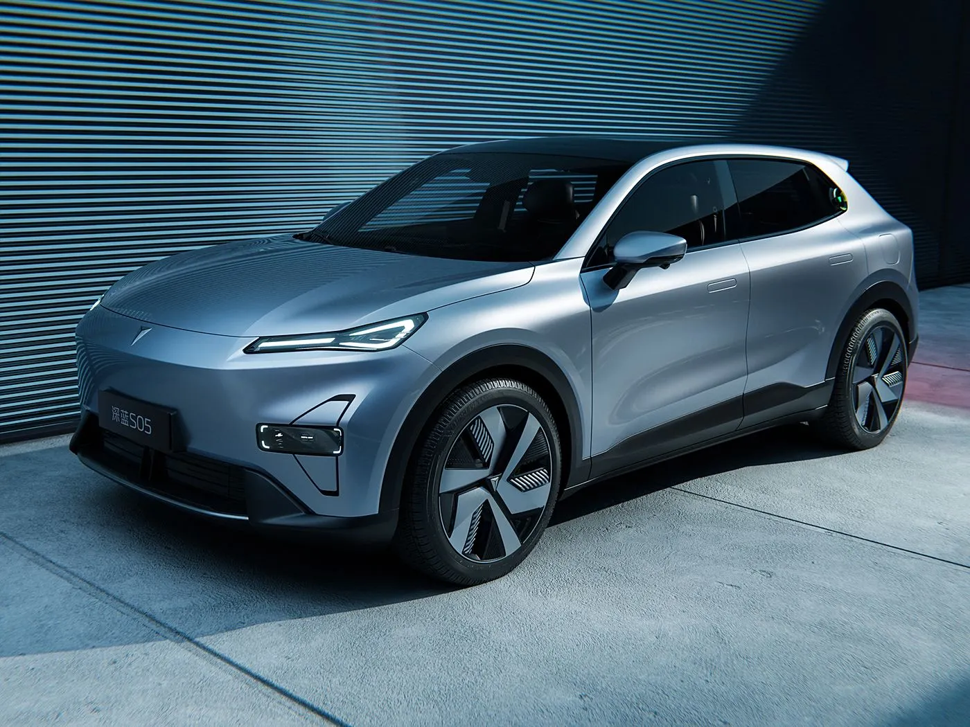 Deepal S05 コンパクト SUV PHEV/EV 長距離ホイールベース 新エネルギー車