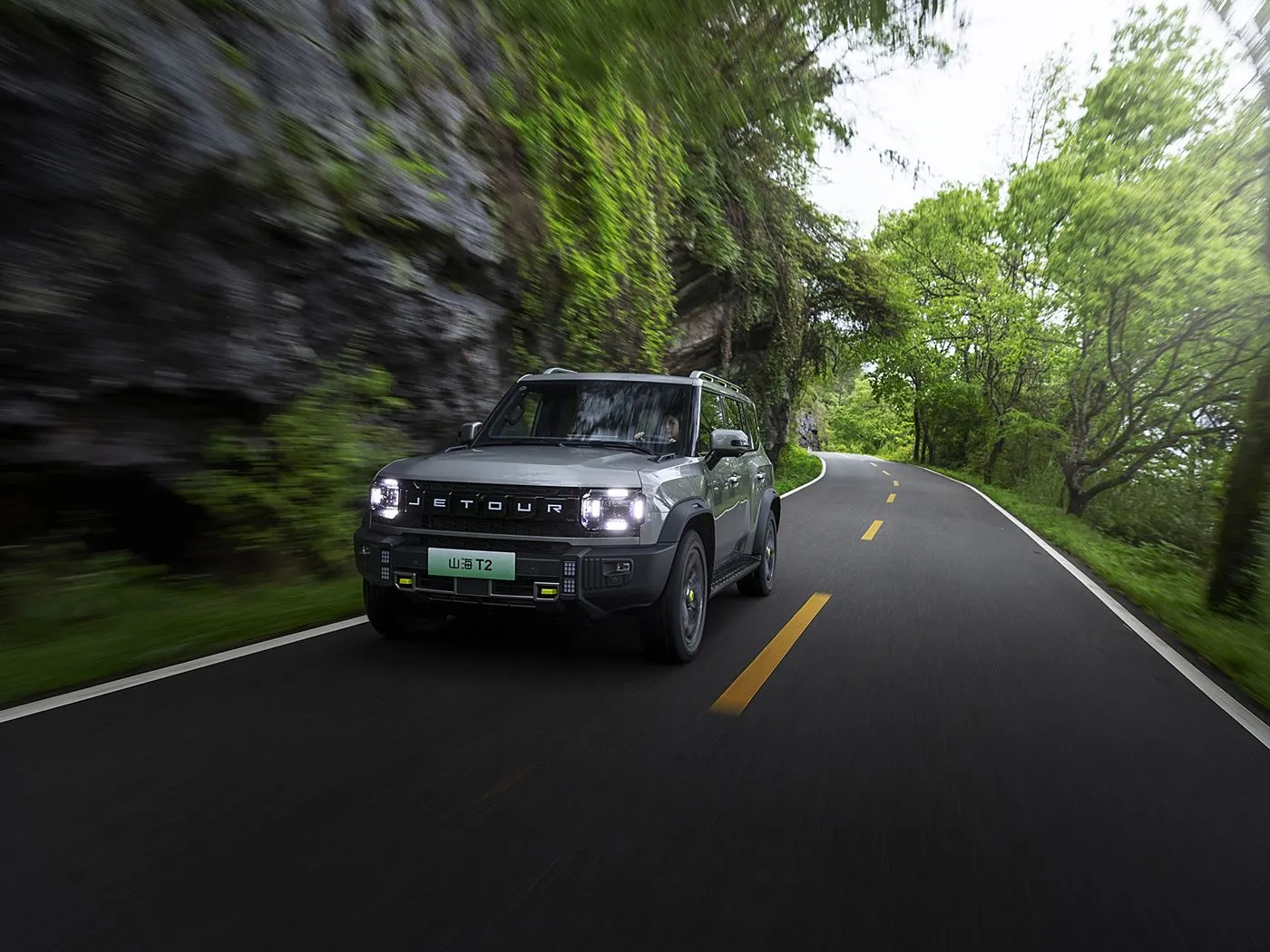 Jetour T2 SUV ハイブリッド バージョン ユーロ VI 新到着ライト ターボ ACC 自動ギアボックス レザー左ステアリング