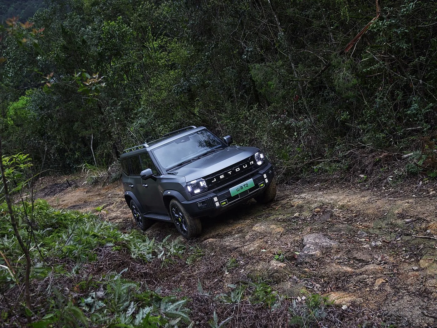 Jetour T2 SUV ハイブリッド バージョン ユーロ VI 新到着ライト ターボ ACC 自動ギアボックス レザー左ステアリング