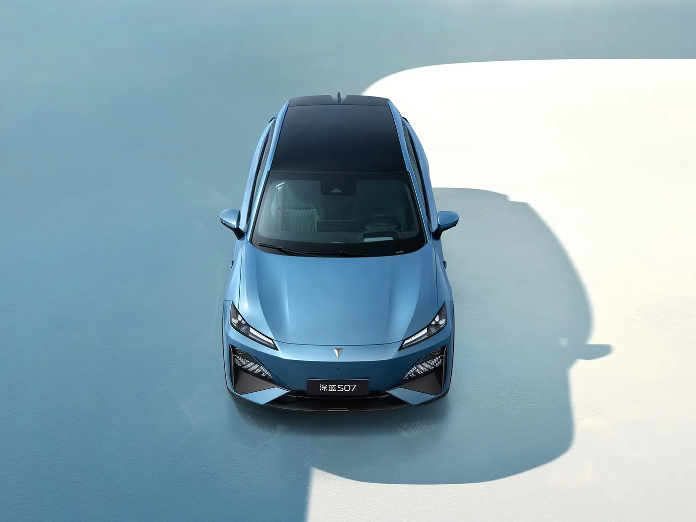 Deepal S07 新エネルギー車 プレミアム SUV 長距離走行/EV 長距離 ホイールベース 5 席 インチスクリーン