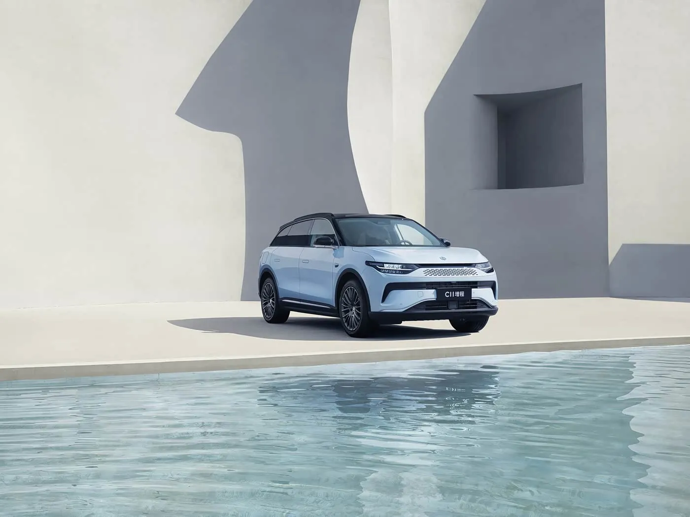 Leapmotor C11 コンフォートバージョンハイブリッド電気 SUV PHEV 走行距離延長新エネルギー車
