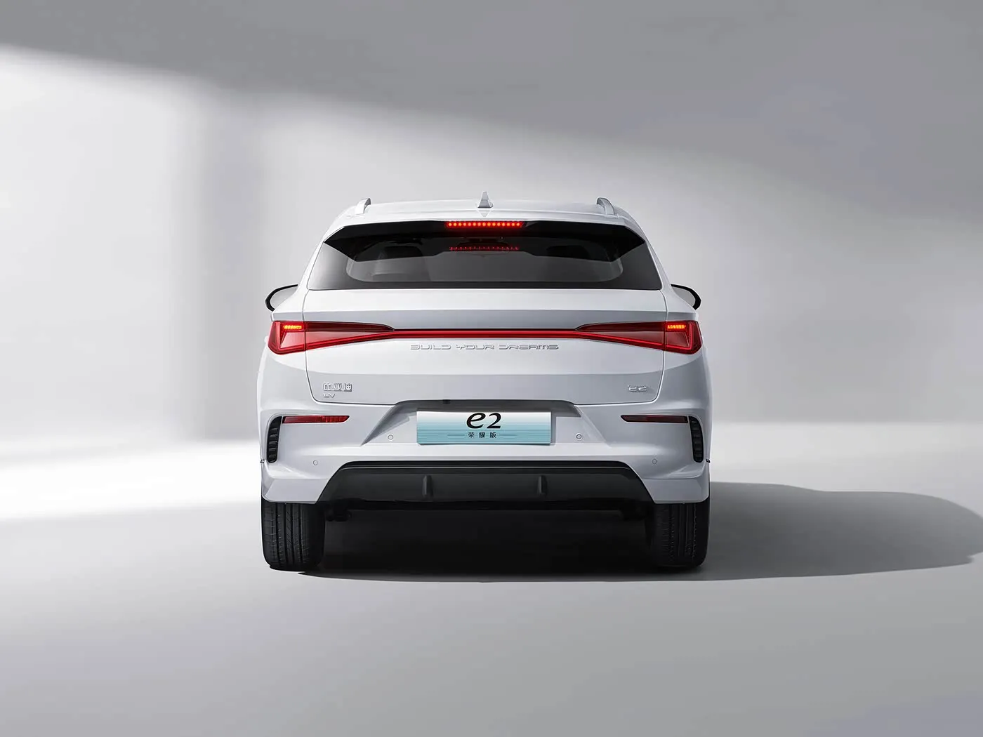 BYD E2 高級電気 EV セダン SUV ハッチバック左ステアリング車リチウム電池モーター中国の新エネルギー車
